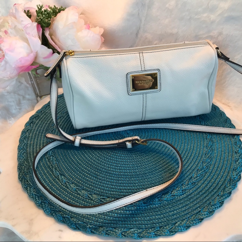 🌸 WHITE CROSSBODY🌸 SOFT!! Tiganello